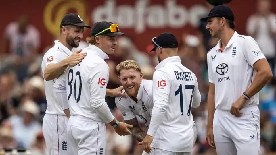 England Stage a Comeback