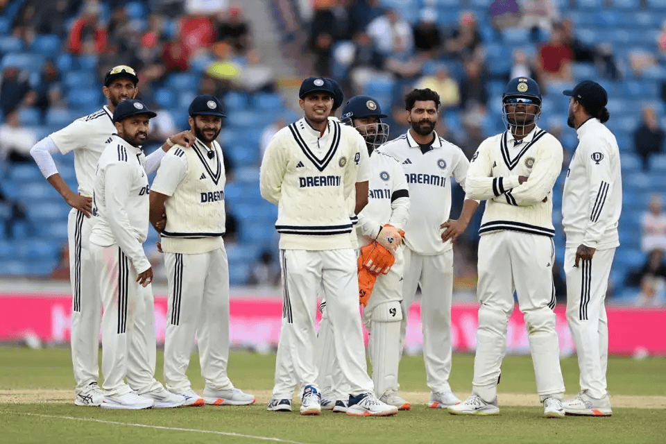  Reason Behind Indian and English Players Wearing Black Armbands