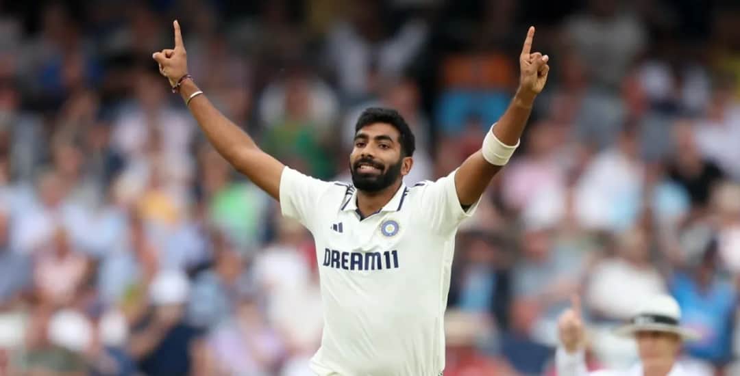 “He Is As Valuable As the Kohinoor Diamond” - Dinesh Karthik’s Huge Compliment to Jasprit Bumrah
